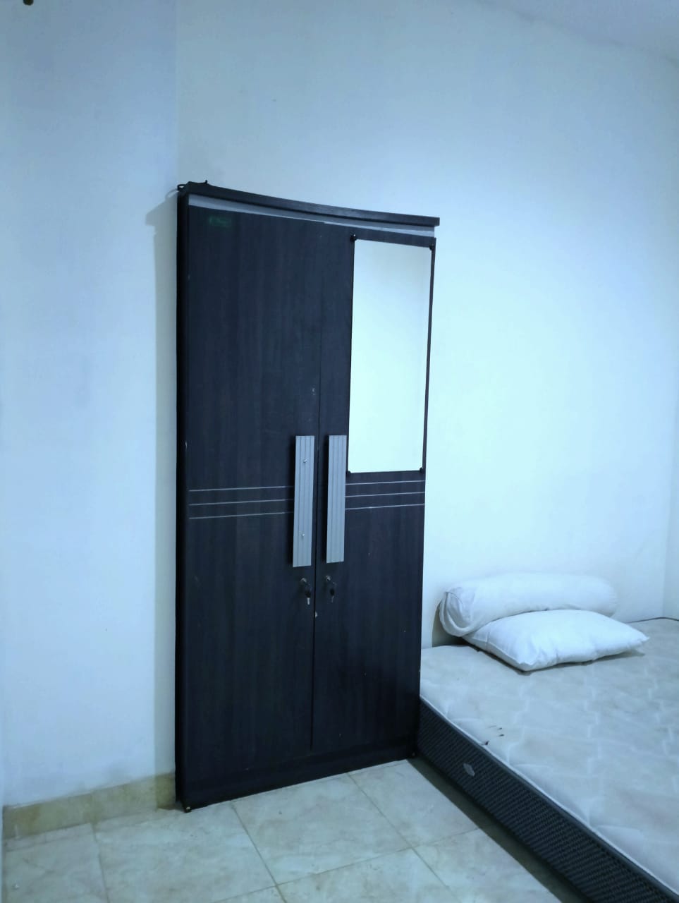 Kamar 8